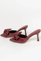 Montara Pointed Toe Kitten Heel