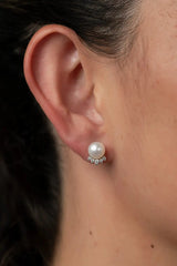 Livvy Pearl Stud Earrings